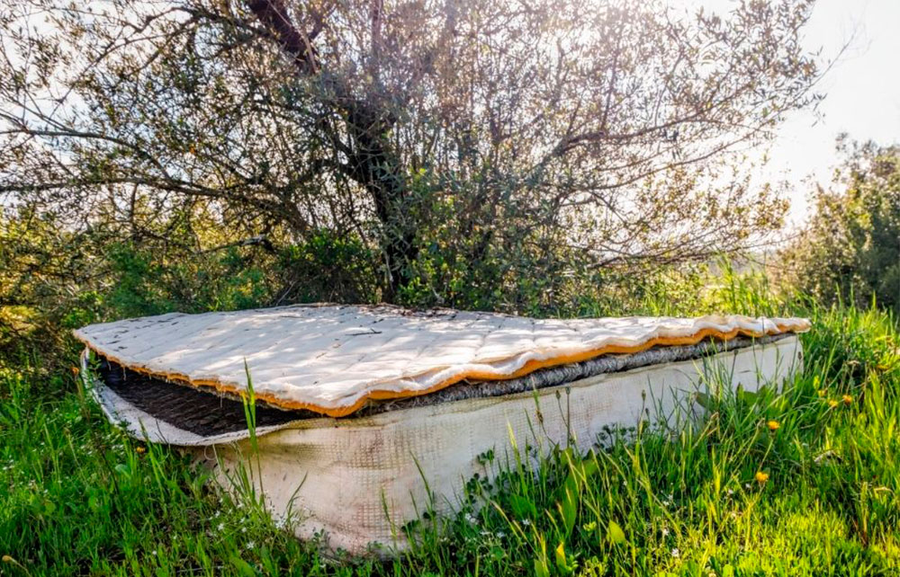 How to Get Rid of Old Mattress Properly