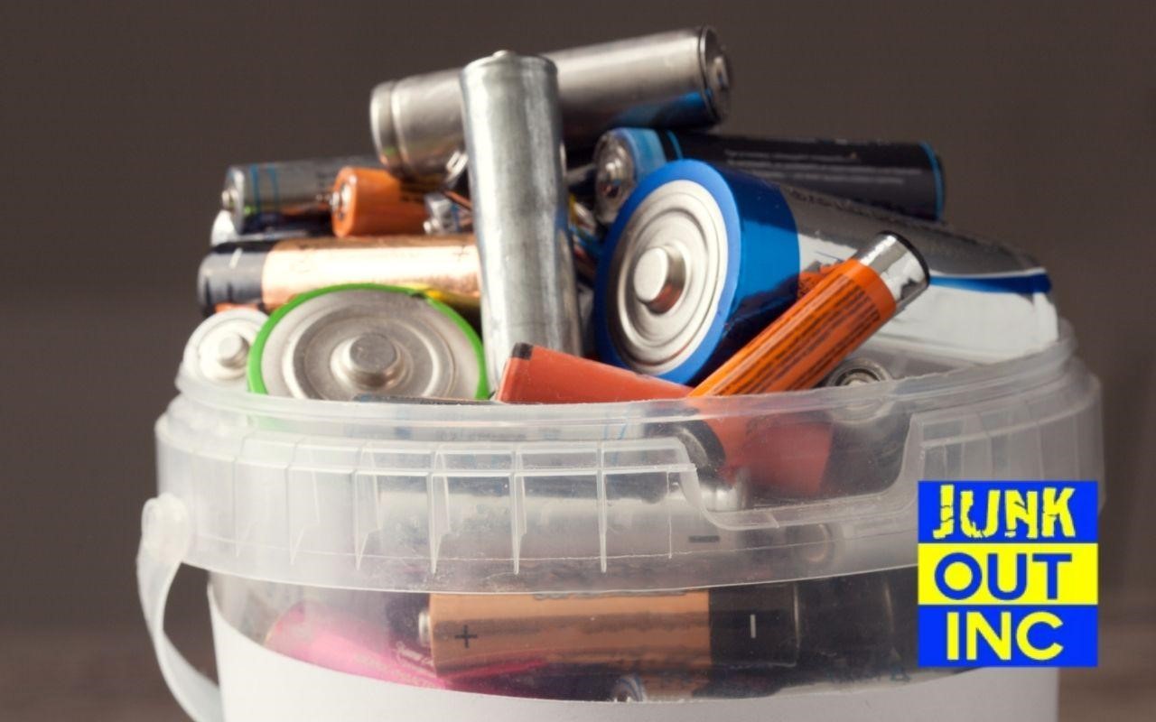 tips to getting rid of old batteries